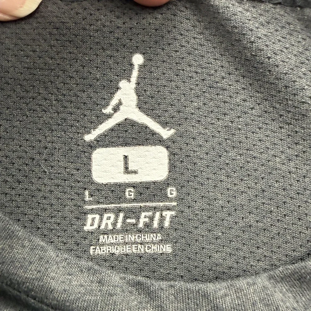 Jordan Dri-FIT‎ Shirt Mens Large Gray Long Sleeve Basketball Performance Top